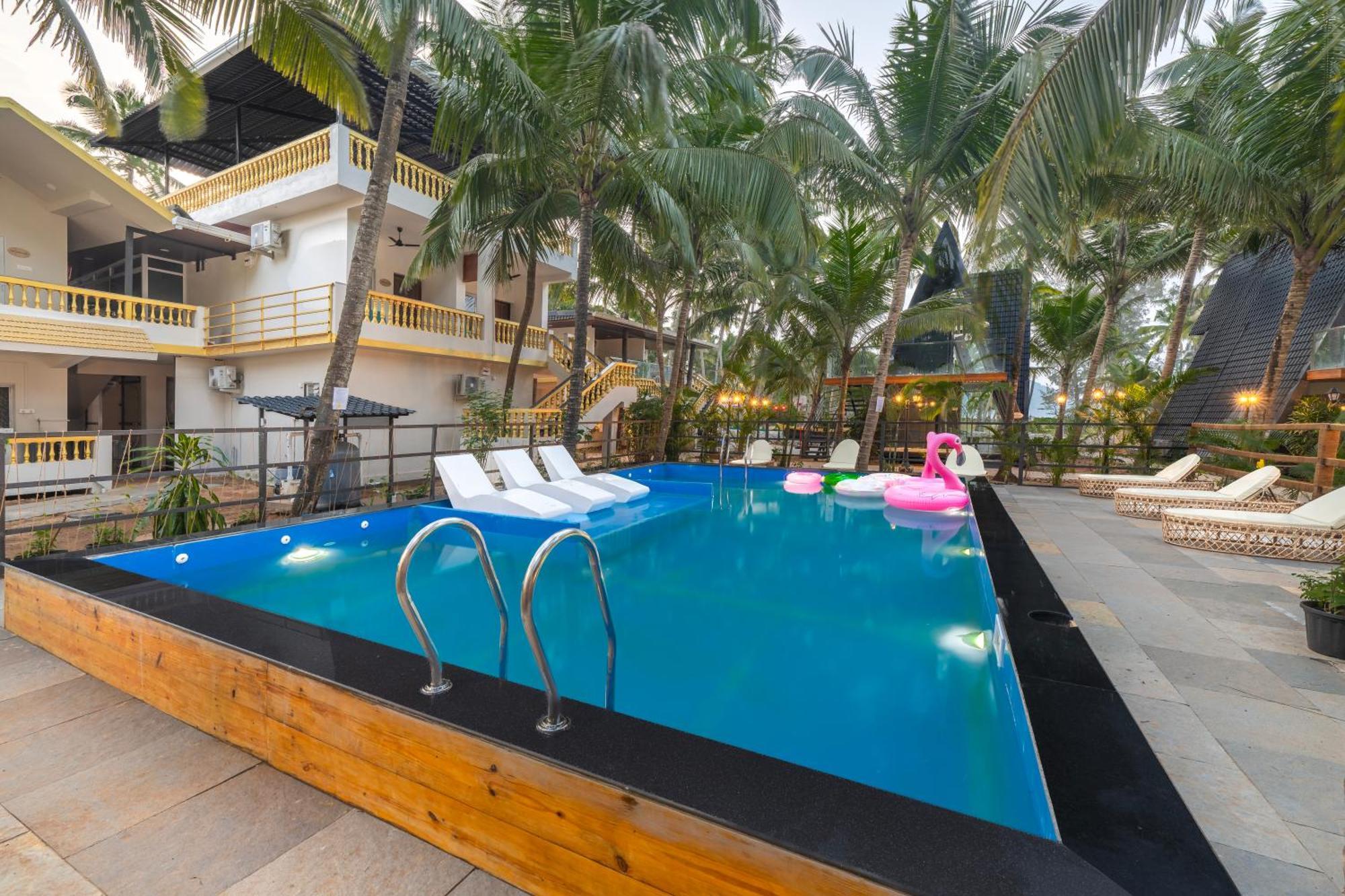 The Rose Goa Beach Resort Agonda Exteriör bild