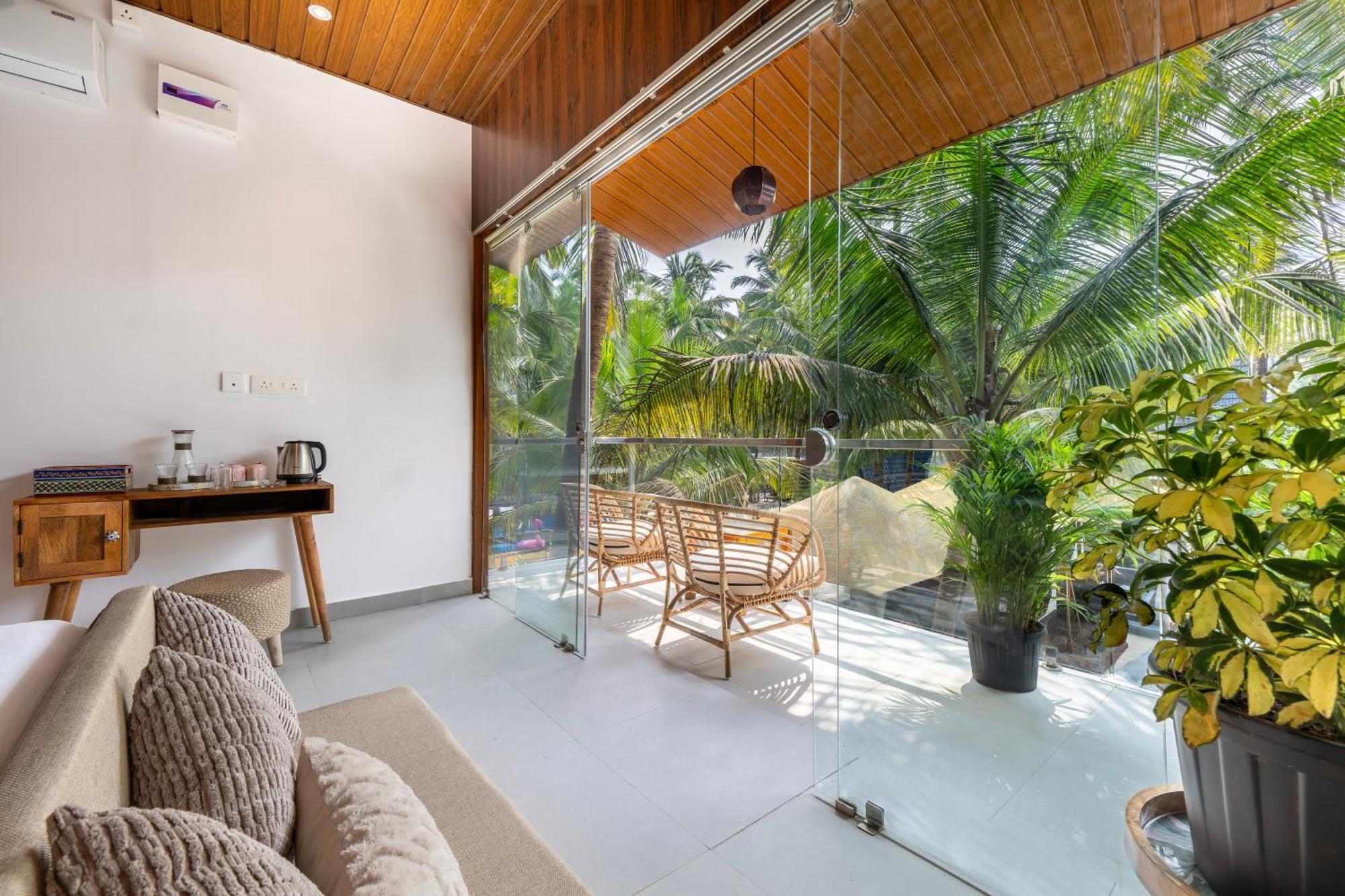 The Rose Goa Beach Resort Agonda Exteriör bild