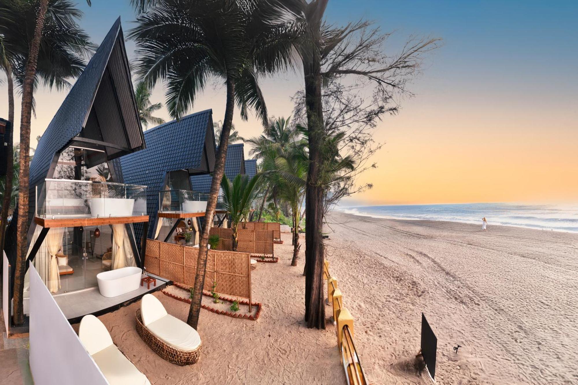 The Rose Goa Beach Resort Agonda Exteriör bild