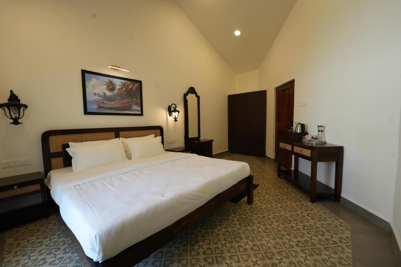 The Rose Goa Beach Resort Agonda Exteriör bild