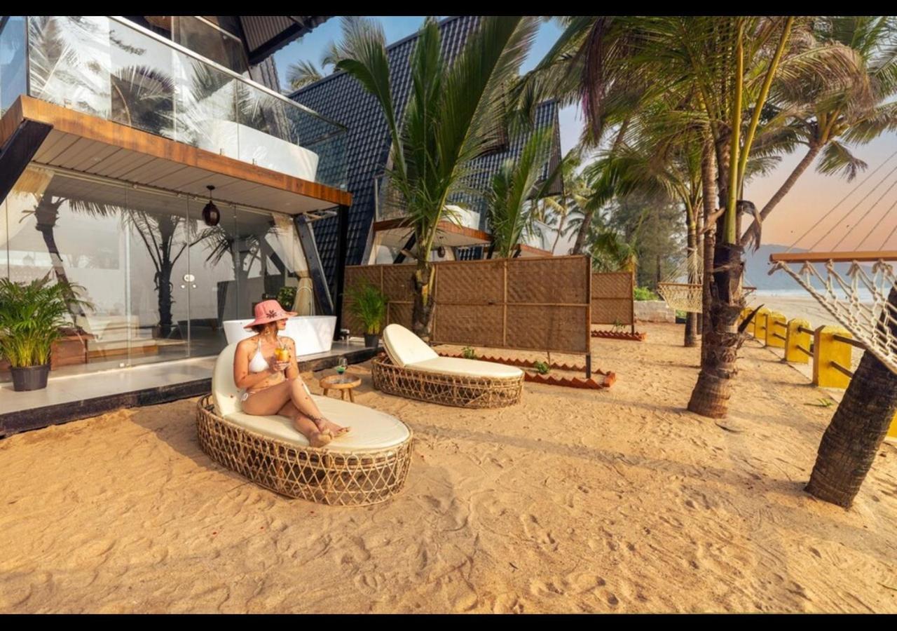 The Rose Goa Beach Resort Agonda Exteriör bild